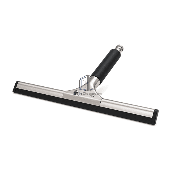 Side profile showing grip and blade thickness