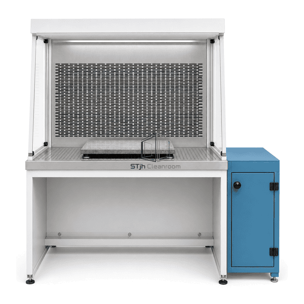 Front view of the stainless powder worktop and rear-draft grille