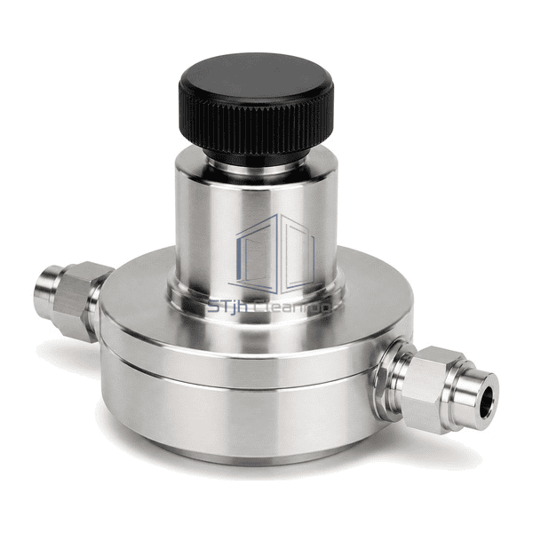 High-purity gas regulator complete horizontal opposite-side profile with aligned inlet and outlet face-seal fittings