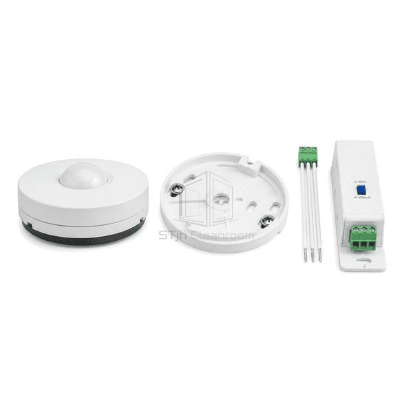 Horizontal arrangement of illuminance sensor, base and lighting controller connection