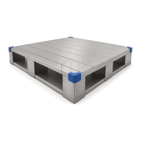 Pallet corner interface showing deck interlock sealed runner reinforced fork pocket and blue guard